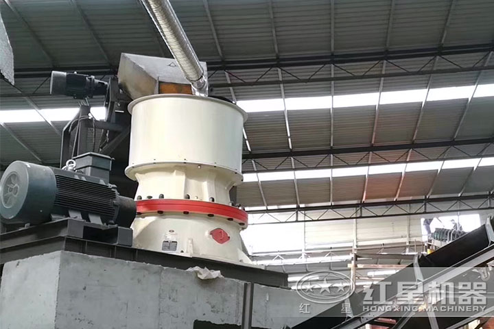 圓錐破碎機現場(chǎng)