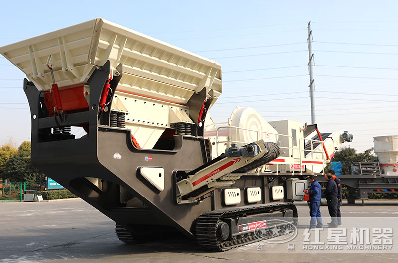 履帶式移動(dòng)顎破機